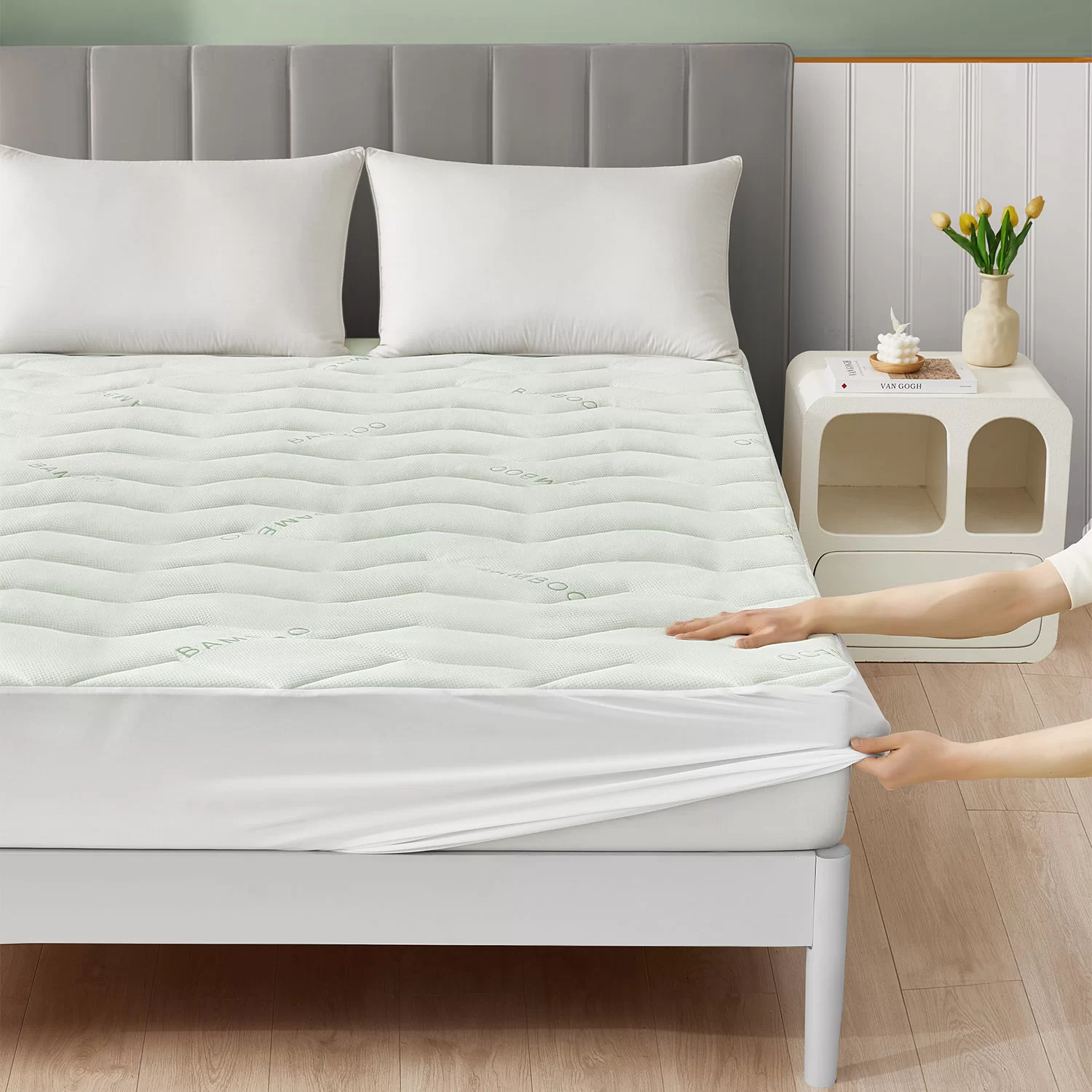 Scarf Bed