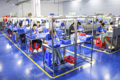 Factory shipping packaging for injection molded parts